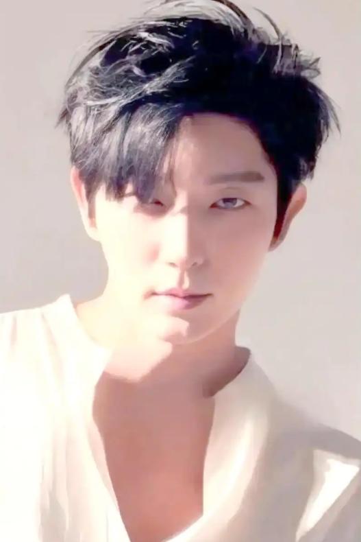 李准基不再隐瞒！坦言43岁不愿结婚真相，原来是为妹妹守身如玉_李准基不再隐瞒！坦言43岁不愿结婚真相，原来是为妹妹守身如玉_