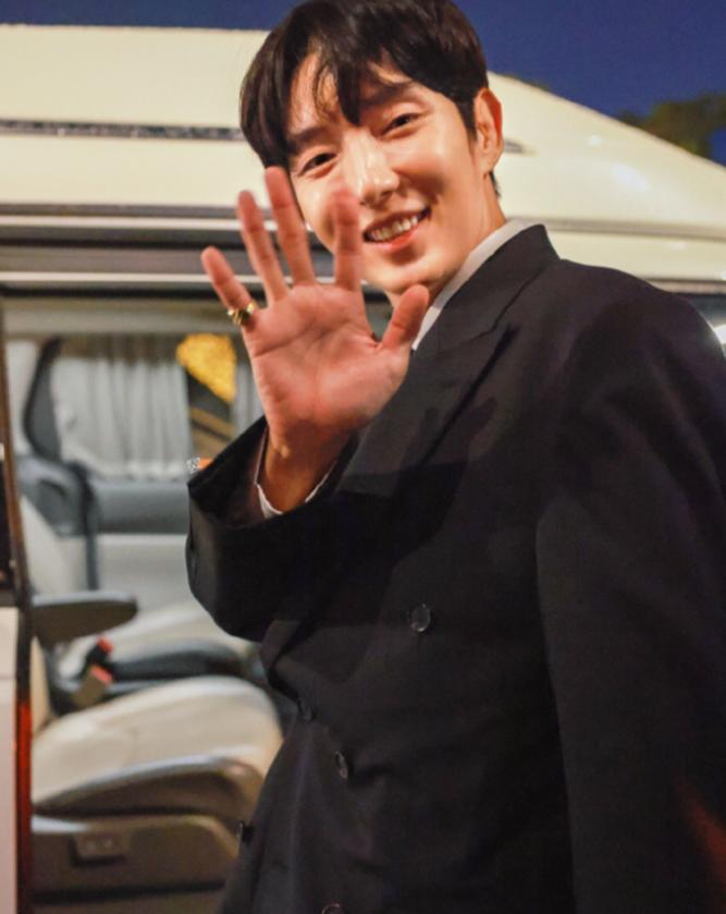 李准基不再隐瞒！坦言43岁不愿结婚真相，原来是为妹妹守身如玉_李准基不再隐瞒！坦言43岁不愿结婚真相，原来是为妹妹守身如玉_