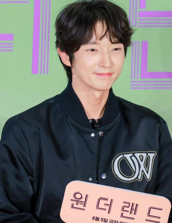 李准基不再隐瞒！坦言43岁不愿结婚真相，原来是为妹妹守身如玉_李准基不再隐瞒！坦言43岁不愿结婚真相，原来是为妹妹守身如玉_