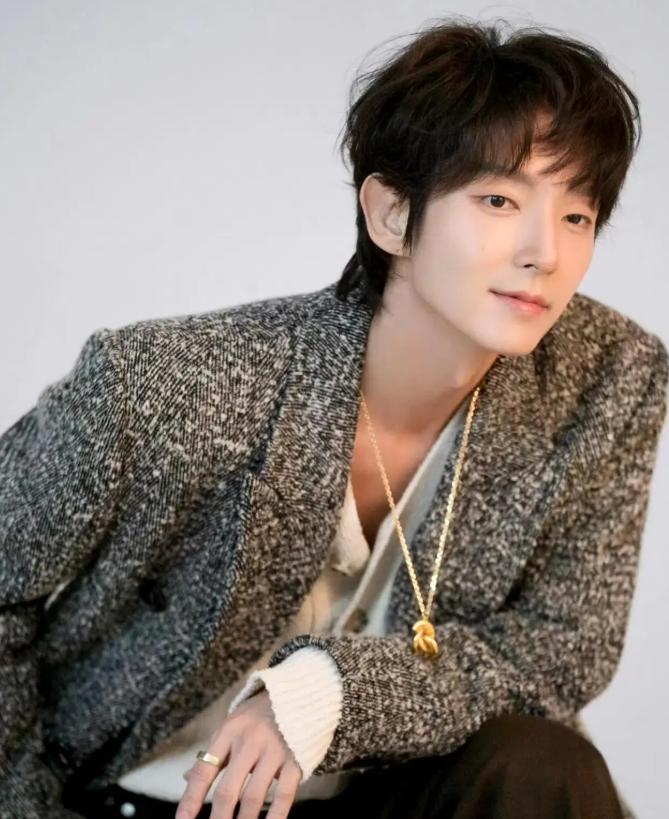 _李准基不再隐瞒！坦言43岁不愿结婚真相，原来是为妹妹守身如玉_李准基不再隐瞒！坦言43岁不愿结婚真相，原来是为妹妹守身如玉