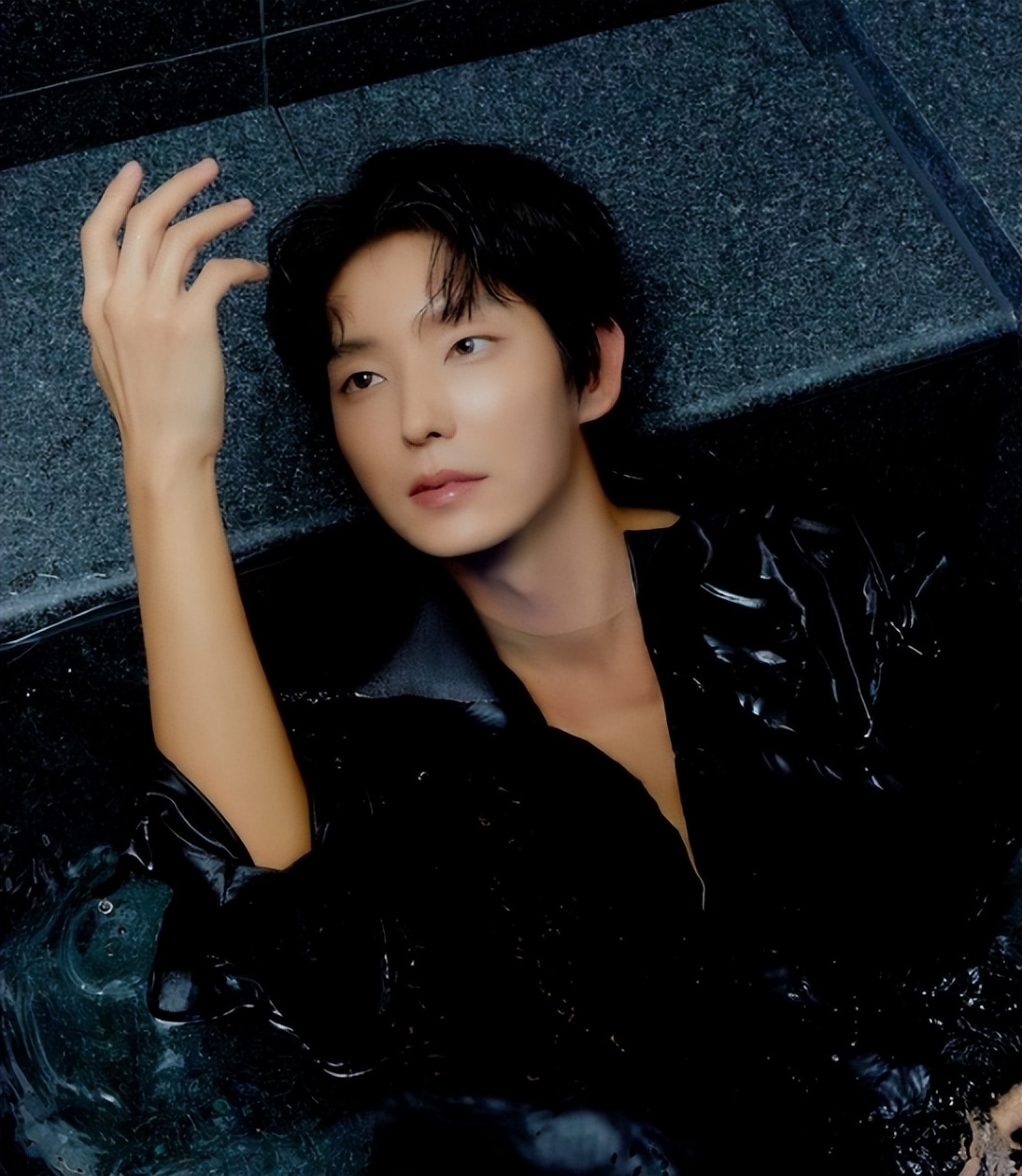 李准基不再隐瞒！坦言43岁不愿结婚真相，原来是为妹妹守身如玉__李准基不再隐瞒！坦言43岁不愿结婚真相，原来是为妹妹守身如玉