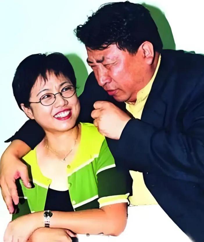 姜昆领养儿子_姜昆孩子_