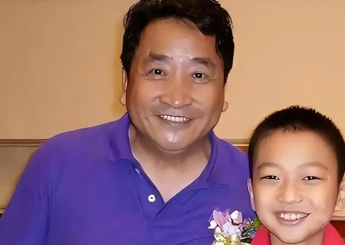 _姜昆领养儿子_姜昆孩子