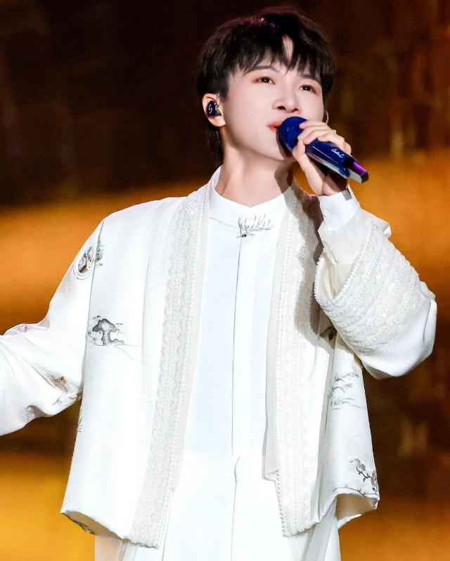 富坚勇树恐走田卧勇太老路_韩红刘德华点评大衣哥是哪期_