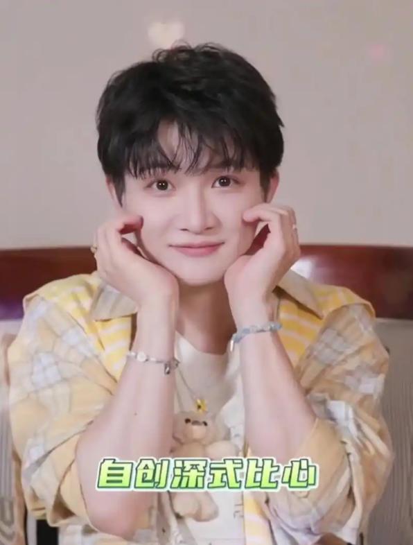 韩红刘德华点评大衣哥是哪期__富坚勇树恐走田卧勇太老路