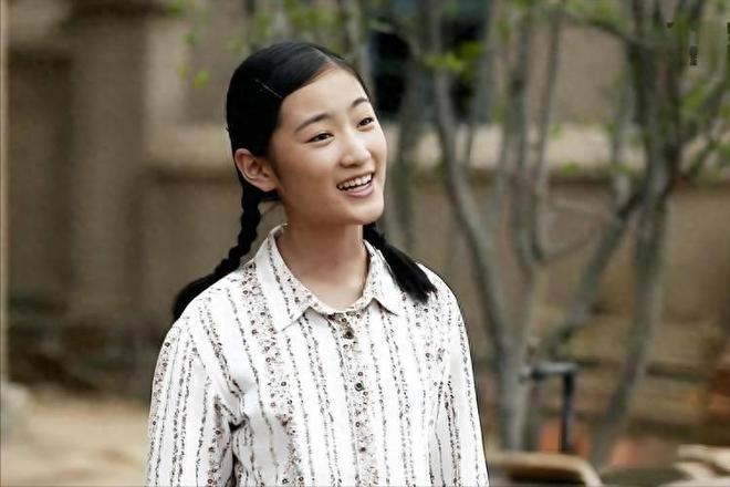 父母爱情：江亚菲事业有成，凭的是真本事，还是依靠江德福？