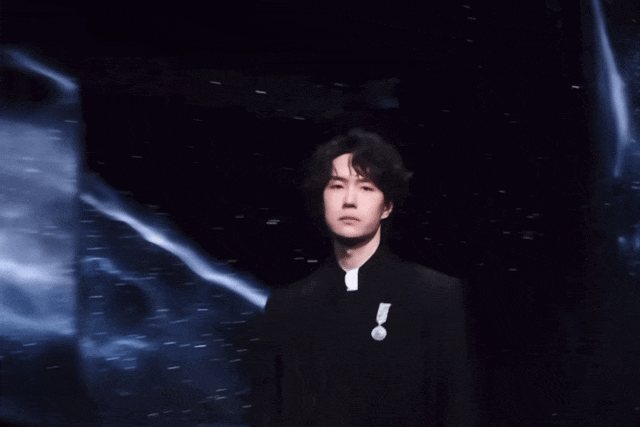 _争抢C位，连环撞衫，粉丝撕逼，大喊退票，微博之夜还能更臭吗？_争抢C位，连环撞衫，粉丝撕逼，大喊退票，微博之夜还能更臭吗？