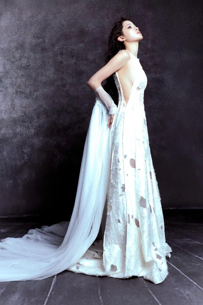 争抢C位，连环撞衫，粉丝撕逼，大喊退票，微博之夜还能更臭吗？_争抢C位，连环撞衫，粉丝撕逼，大喊退票，微博之夜还能更臭吗？_