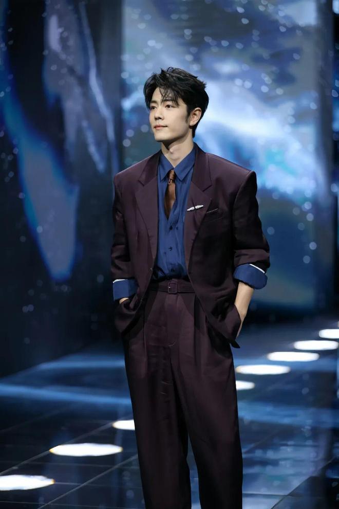 _争抢C位，连环撞衫，粉丝撕逼，大喊退票，微博之夜还能更臭吗？_争抢C位，连环撞衫，粉丝撕逼，大喊退票，微博之夜还能更臭吗？