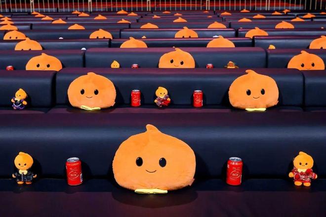 争抢C位，连环撞衫，粉丝撕逼，大喊退票，微博之夜还能更臭吗？_争抢C位，连环撞衫，粉丝撕逼，大喊退票，微博之夜还能更臭吗？_