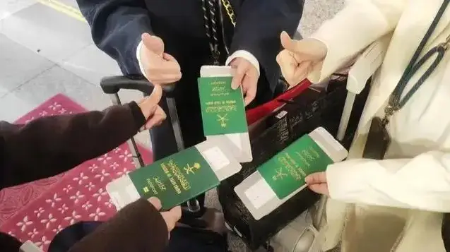 震撼！7名中东游客上海扫货，40多个行李箱装满“中国好物”