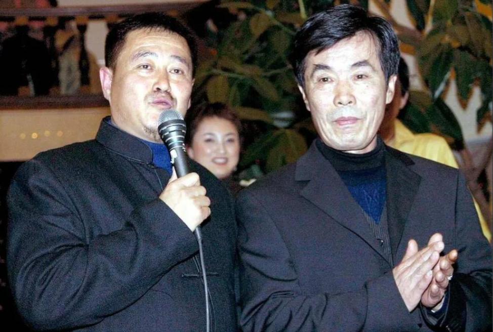 范伟不再隐瞒，终于坦白与赵本山“闹掰”的原因，何庆魁难辞其咎__范伟不再隐瞒，终于坦白与赵本山“闹掰”的原因，何庆魁难辞其咎