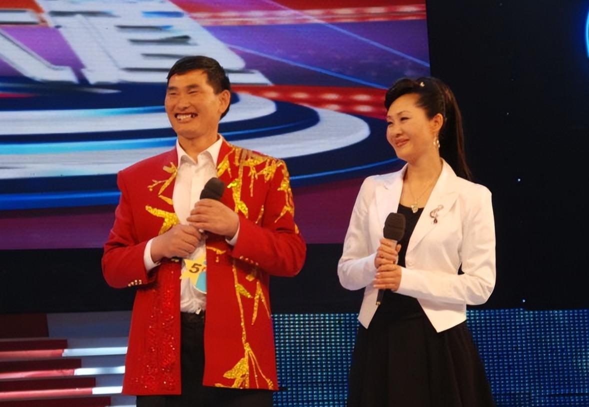 59岁于文华现状：与丈夫住农村，穿着朴素赶大集，享受田园生活_59岁于文华现状：与丈夫住农村，穿着朴素赶大集，享受田园生活_