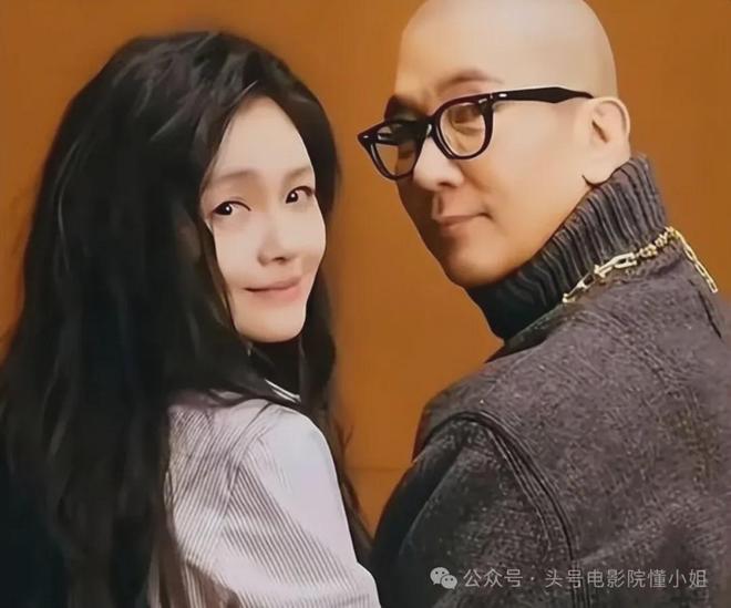 大S雕像揭幕，引三大质疑！马筱梅回应大S儿女缺席，狗仔称有猛料__大S雕像揭幕，引三大质疑！马筱梅回应大S儿女缺席，狗仔称有猛料