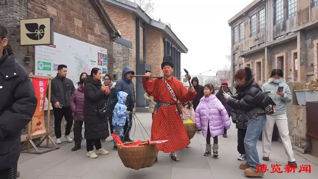 淄博闹元宵_淄博过年放鞭炮_