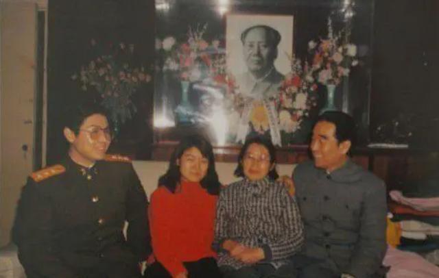 _1956年，江青赴苏联治病，向接诊的医生坦言：我和毛泽东同志是政治夫妻_1956年，江青赴苏联治病，向接诊的医生坦言：我和毛泽东同志是政治夫妻