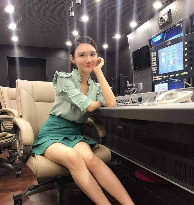 挤走董卿、靠爹上位、央视“穷鬼”，龙洋私生活谣言有多离谱？__挤走董卿、靠爹上位、央视“穷鬼”，龙洋私生活谣言有多离谱？