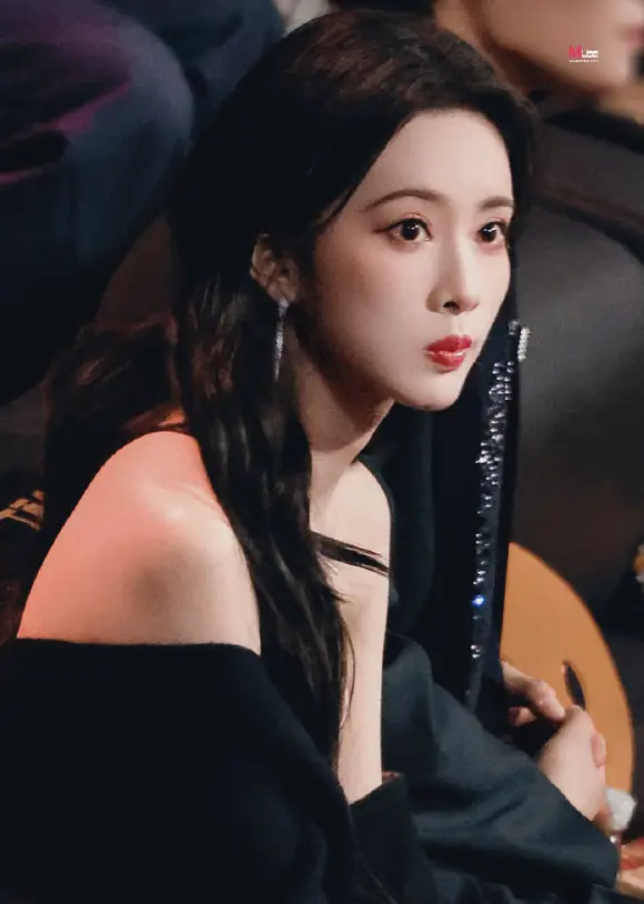 _孟子义与娜扎长的好像啊_孟子义娜扎