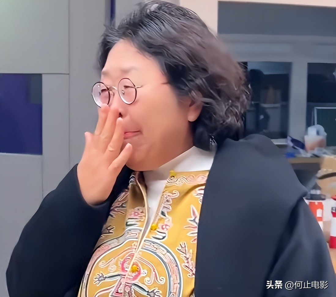 保姆住别墅的故事_看别墅保姆故事_