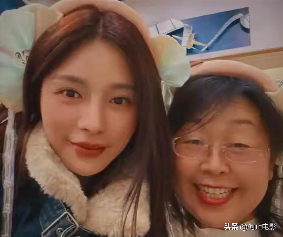 保姆住别墅的故事_看别墅保姆故事_