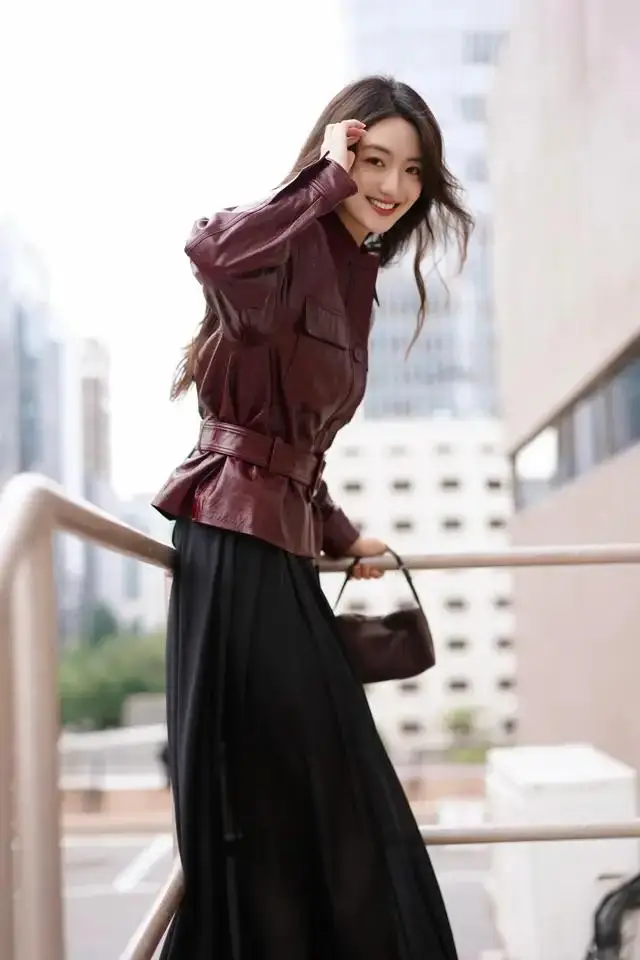 _皮衣帅气搭配_穿皮衣搭配什么发型