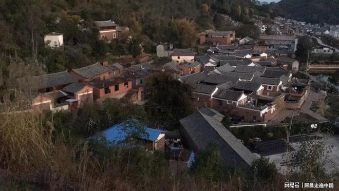 云南四合院__云南小镇四合院出售信息