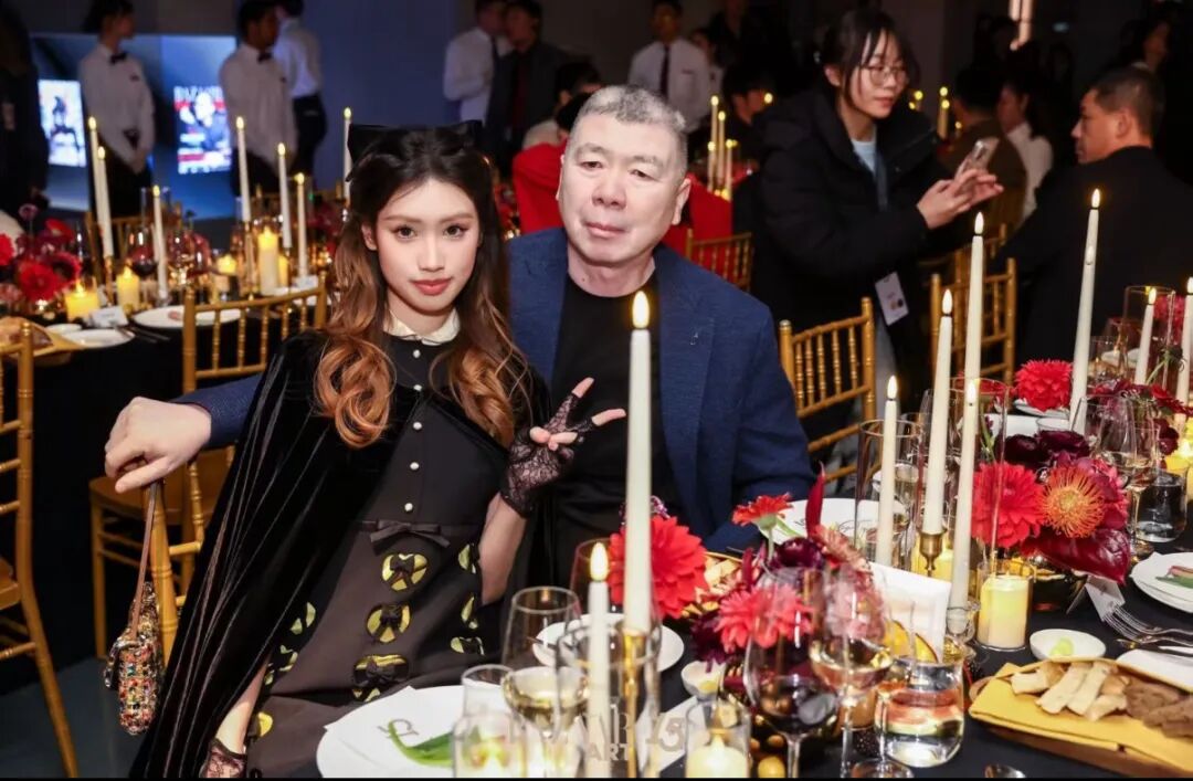 冯小刚徐帆_徐帆说冯小刚找女人_