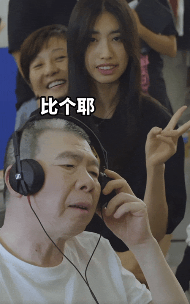 徐帆说冯小刚找女人__冯小刚徐帆