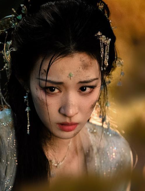 《成何体统》热度第1，力压《生命树》，观众却弃剧一片理由一致_《成何体统》热度第1，力压《生命树》，观众却弃剧一片理由一致_