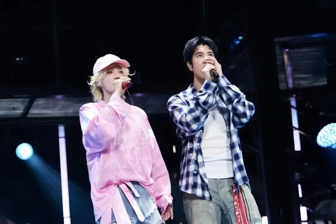 鹿晗开了几次巡演__鹿晗开演唱会韩国评论