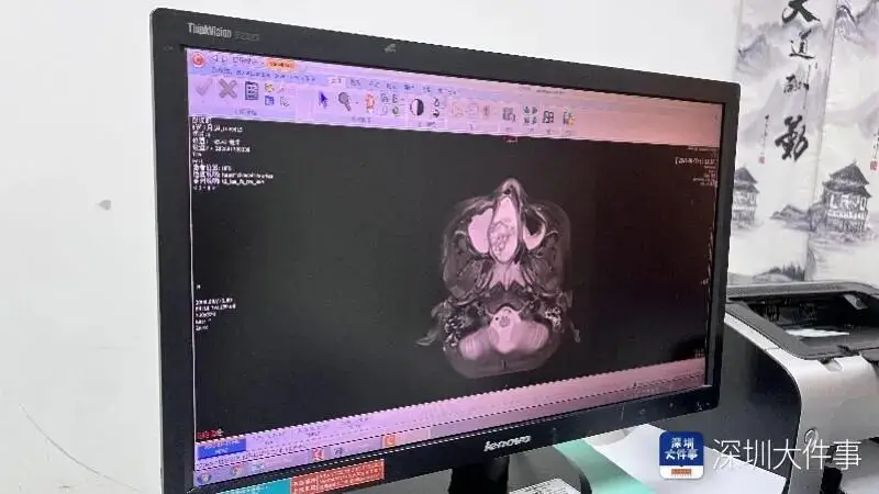 _钻心剧痛！深圳一男童去日本旅游，突发罕见疾病！一家紧急回国_钻心剧痛！深圳一男童去日本旅游，突发罕见疾病！一家紧急回国