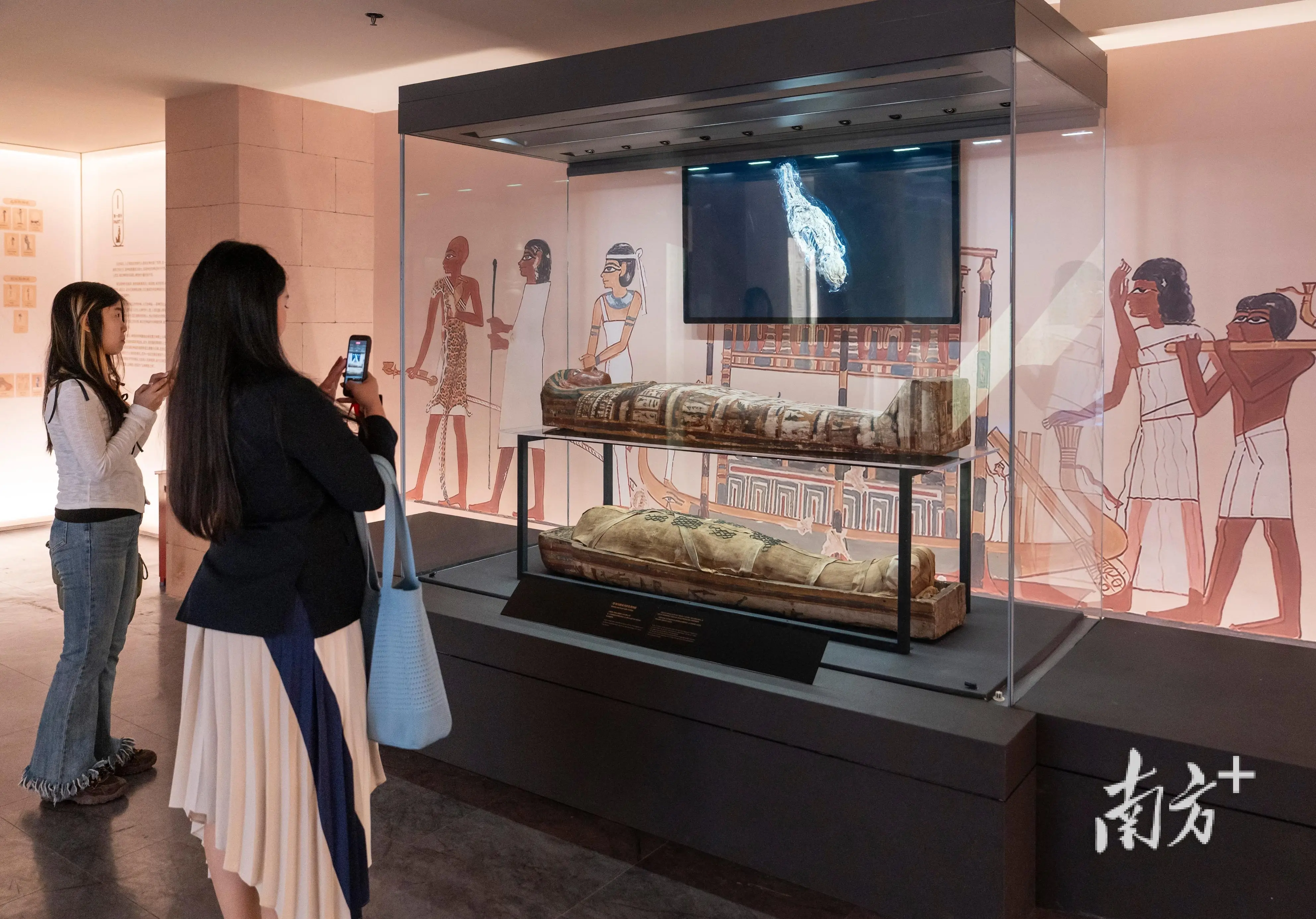 2013年埃及建材展__埃及旅游进金字塔注意事项