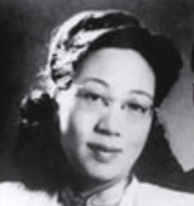 62年董慧出狱，有人劝她离婚，董慧：我不能撇下潘汉年一个人过