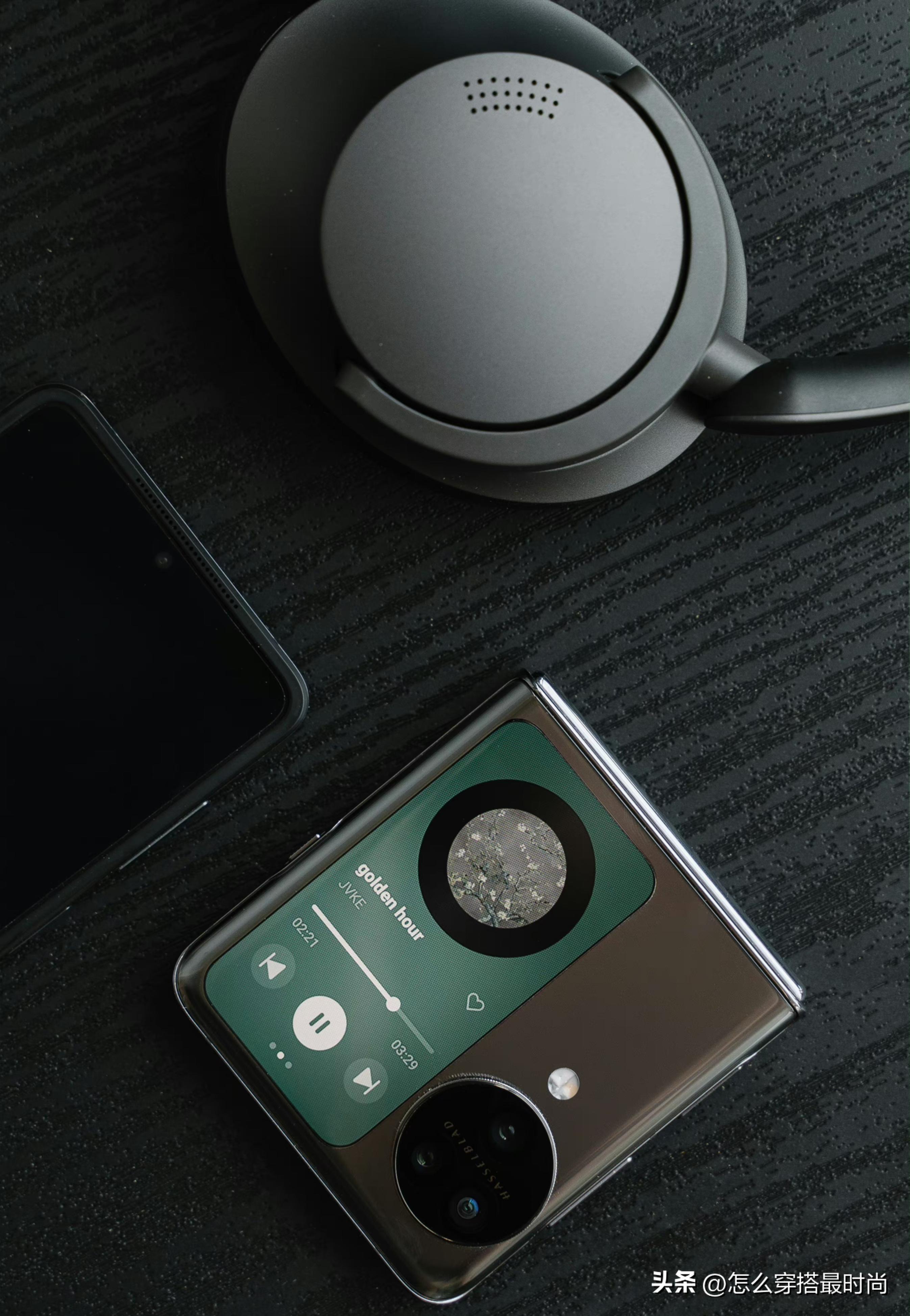 舒淇分体长裙露腰，钟楚曦花裙配羊毛卷，海边度假速速抄作业！_舒淇分体长裙露腰，钟楚曦花裙配羊毛卷，海边度假速速抄作业！_