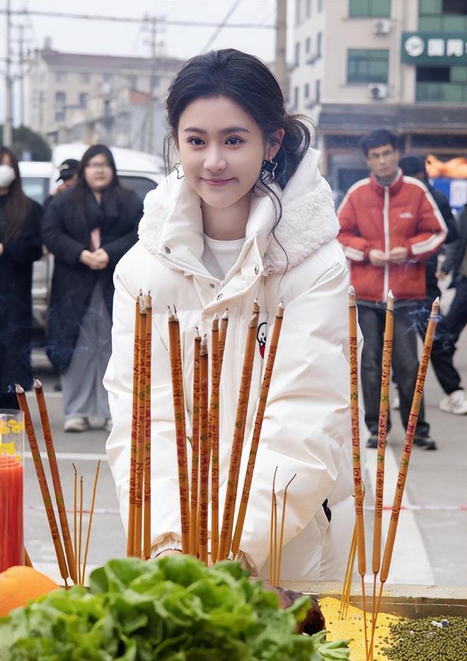 _炸了，《放羊的星星》翻拍短剧，这阵容我是真没想到_炸了，《放羊的星星》翻拍短剧，这阵容我是真没想到