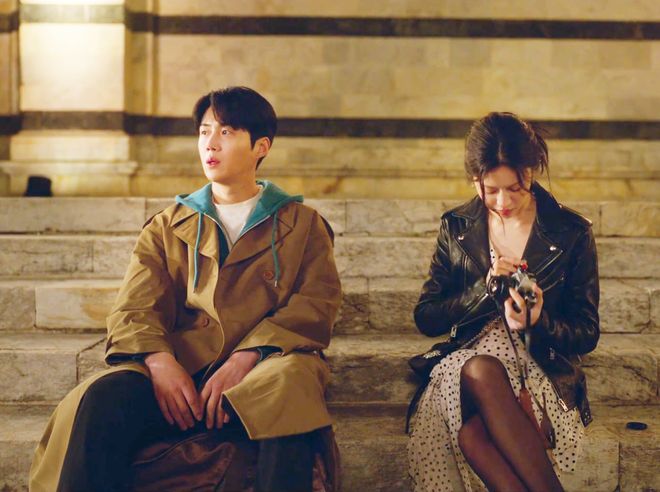 _恋爱甜宠剧排行榜_恋爱甜蜜剧