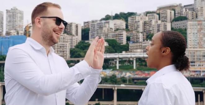 “吃”列车还能得万元大奖？邀你来花式打卡两江a~台__“吃”列车还能得万元大奖？邀你来花式打卡两江a~台