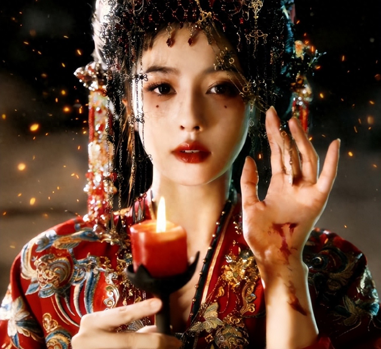 央视《唐宫奇案》开播！看完4集，我要说：古装探案剧就该这么拍