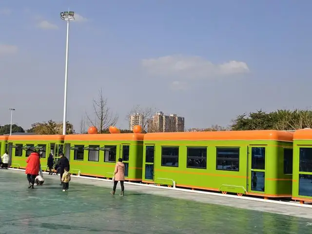 花都活力城消费__四川新闻采访