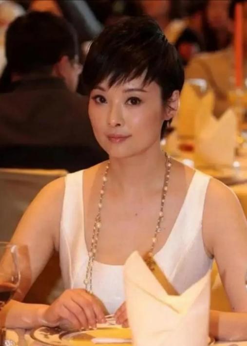 _残酷恶夫小说_残废总裁的医妻