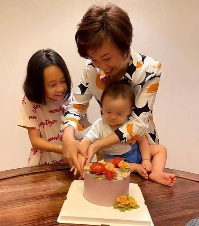 残废总裁的医妻__残酷恶夫小说