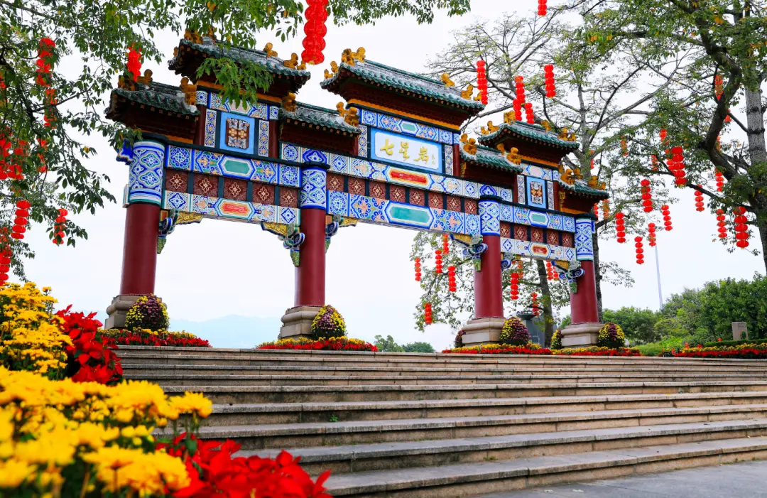 肇庆攻略自驾游攻略_肇庆旅游攻略必去景点视频_