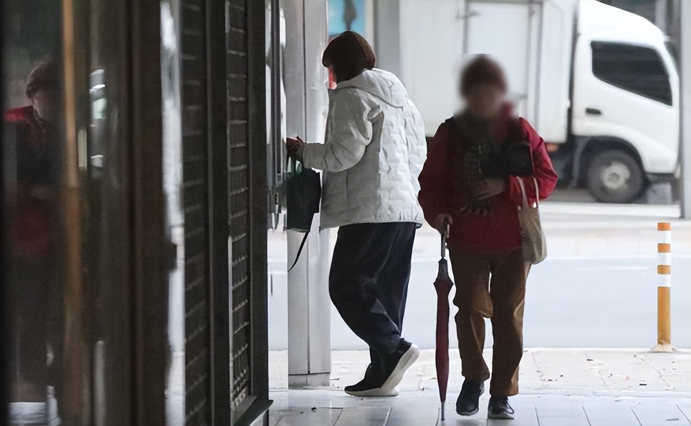 何猷君否认奚梦瑶怀二胎__海清被曝怀二胎