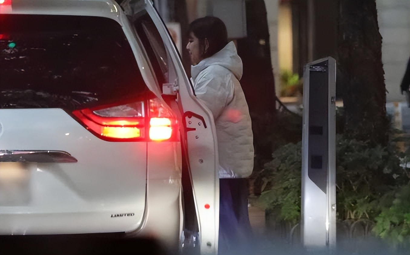 海清被曝怀二胎__何猷君否认奚梦瑶怀二胎