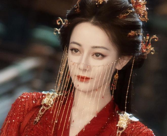 _继陈飞宇后，迪丽热巴又要和流量小生合作，这次粉丝却选择支持_继陈飞宇后，迪丽热巴又要和流量小生合作，这次粉丝却选择支持