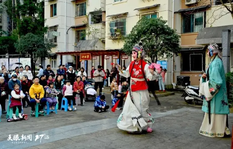 _黔味坊加盟_贵阳黔丝味酸汤丝娃娃