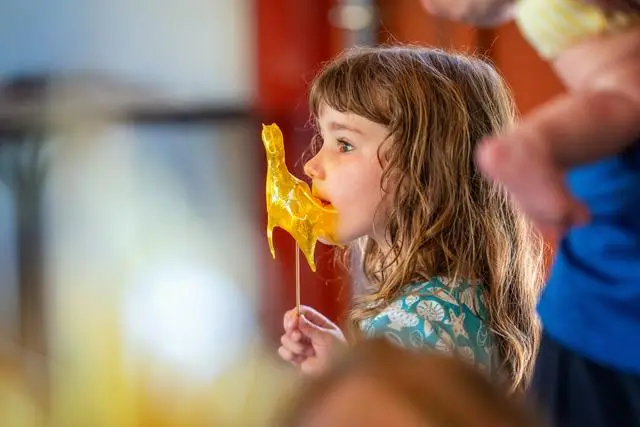 一款开飞船的游戏_江天长孙无垢_