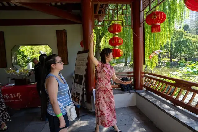 _江天长孙无垢_一款开飞船的游戏