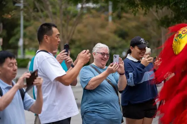 _一款开飞船的游戏_江天长孙无垢
