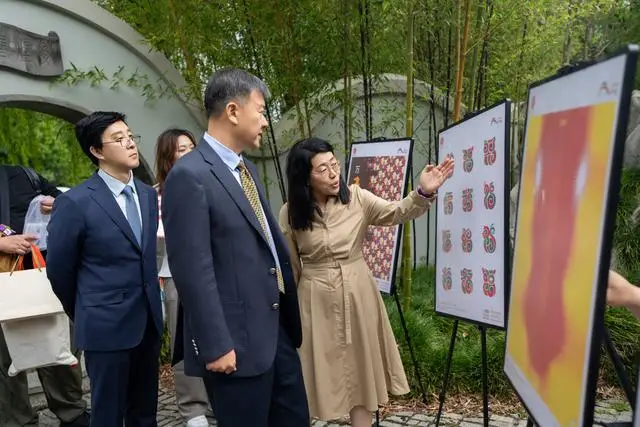 江天长孙无垢_一款开飞船的游戏_